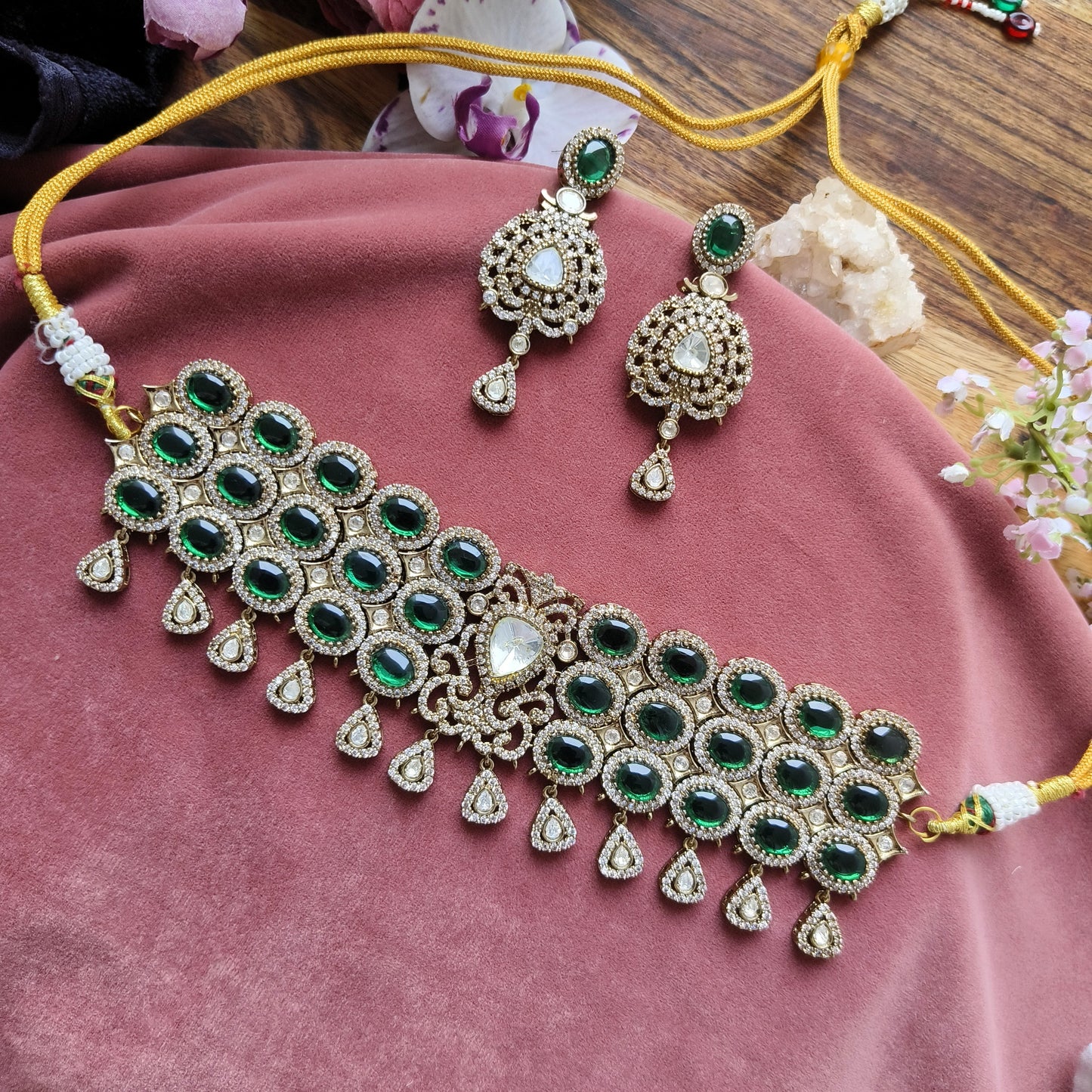 Emerald Grace Choker Set