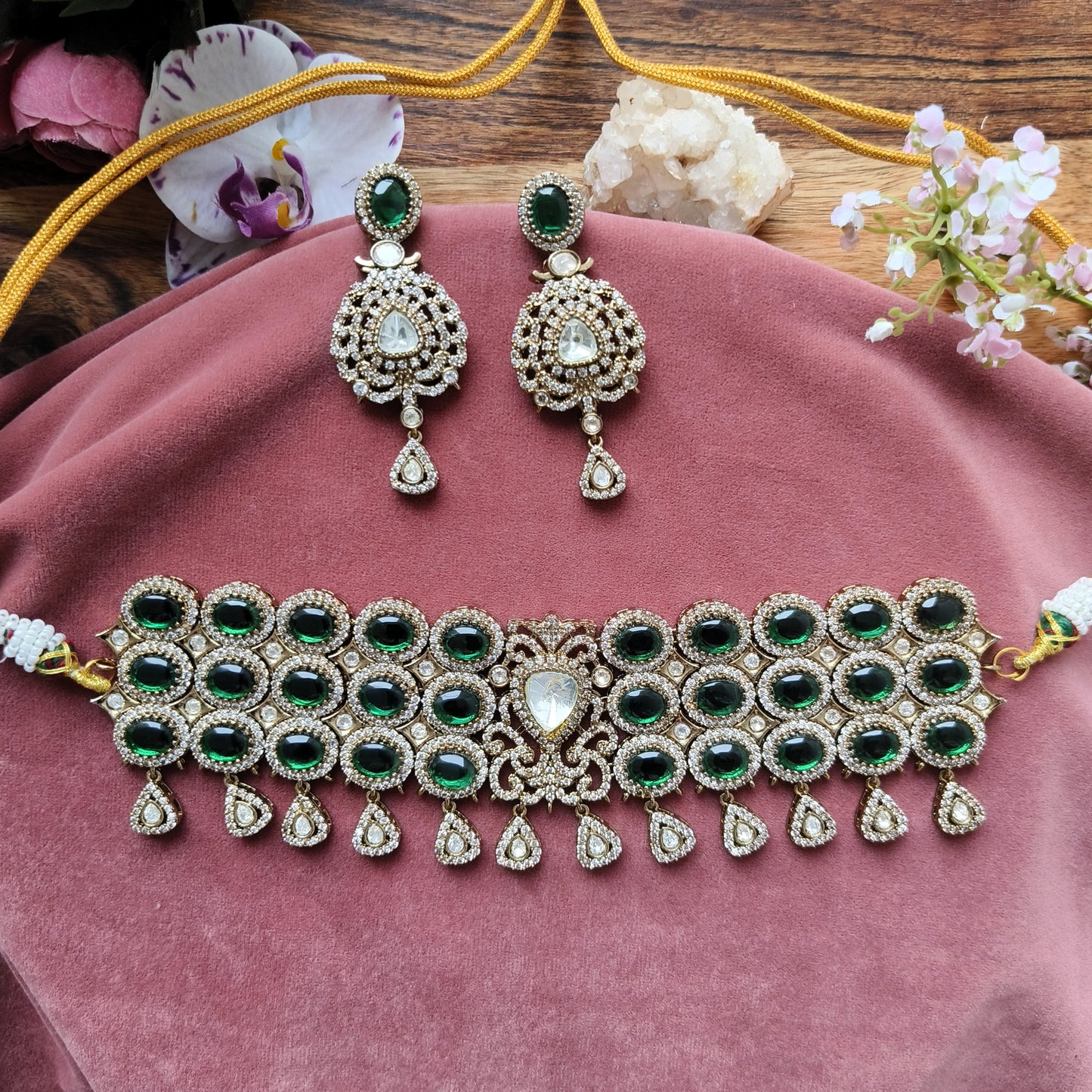 Emerald Grace Choker Set