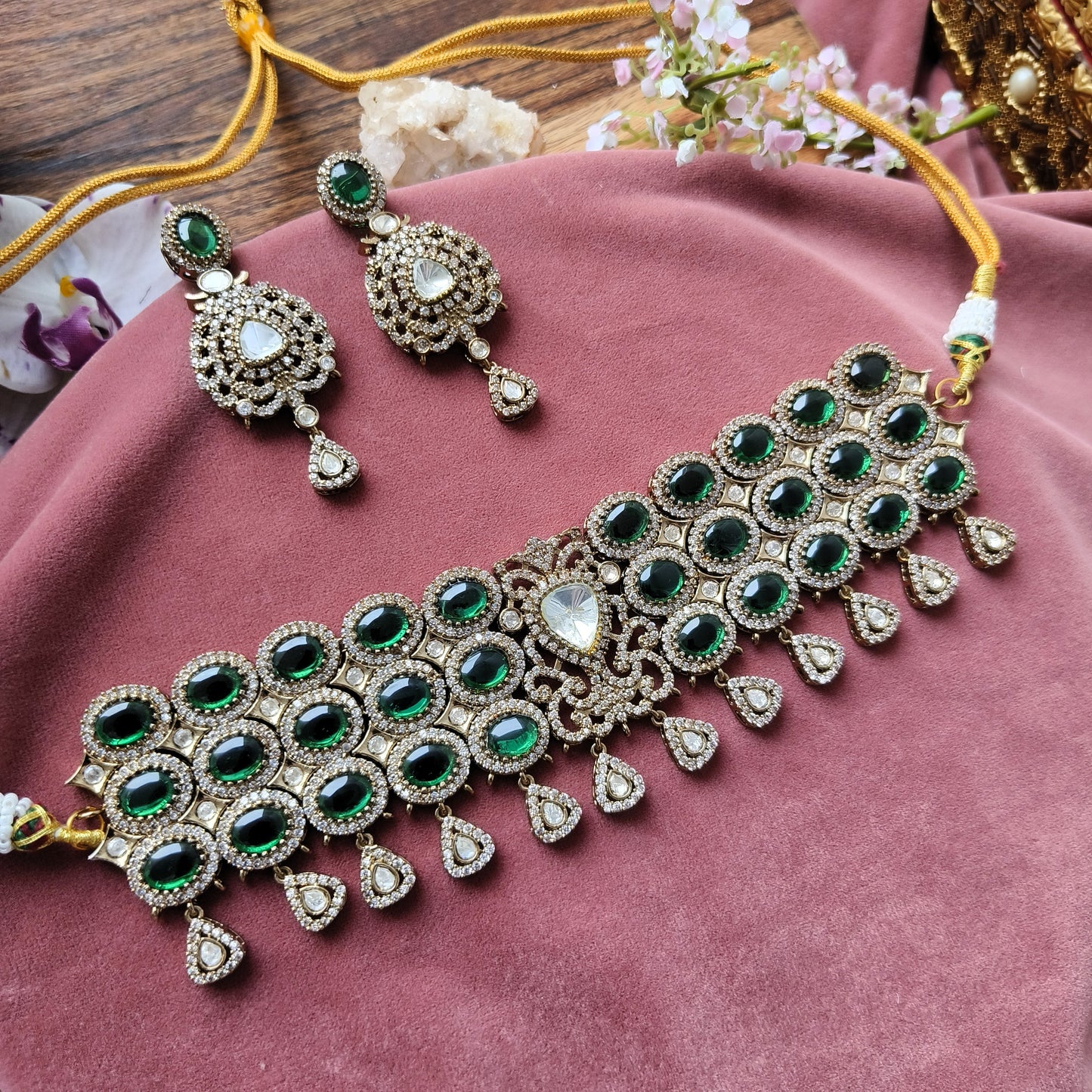 Emerald Grace Choker Set