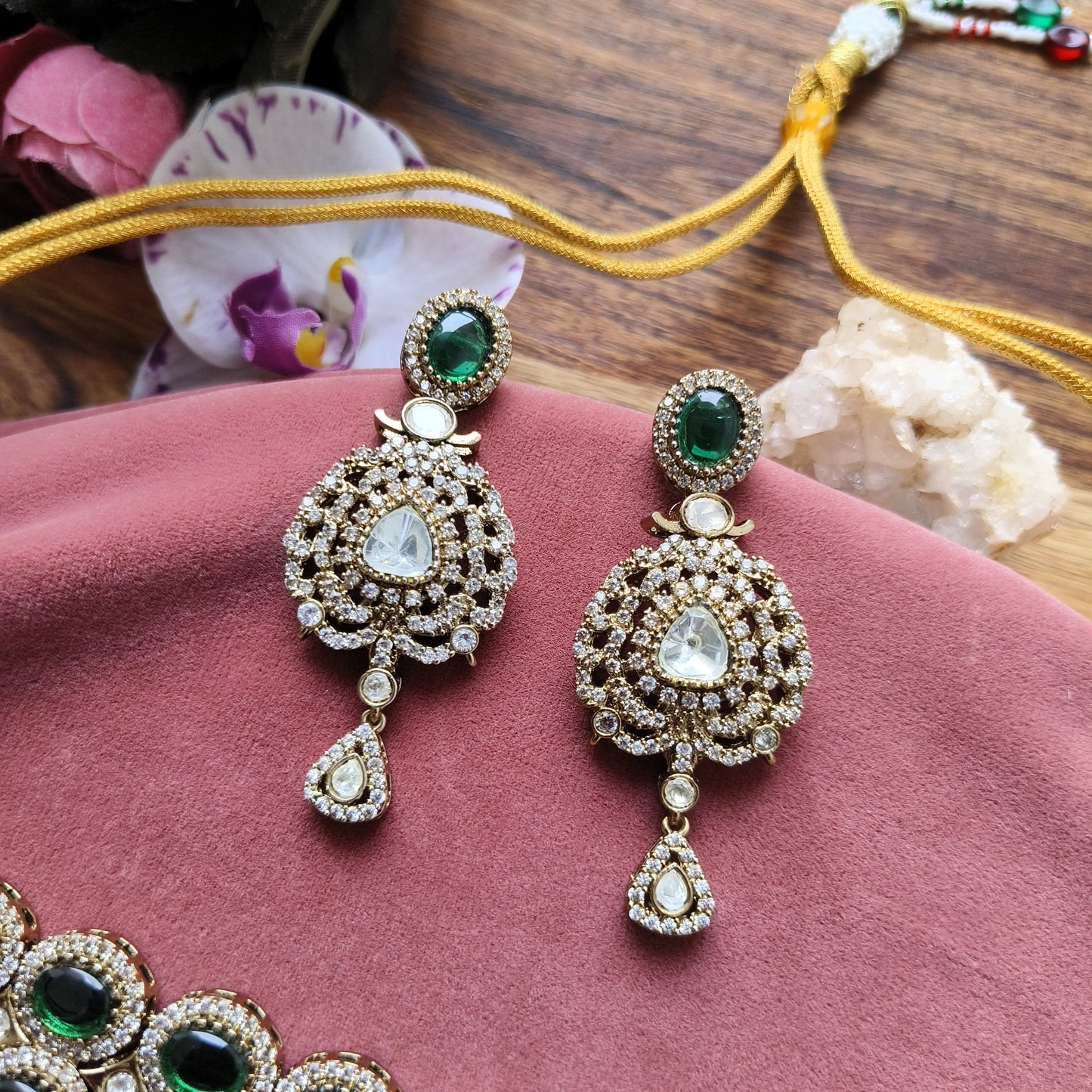 Emerald Grace Choker Set