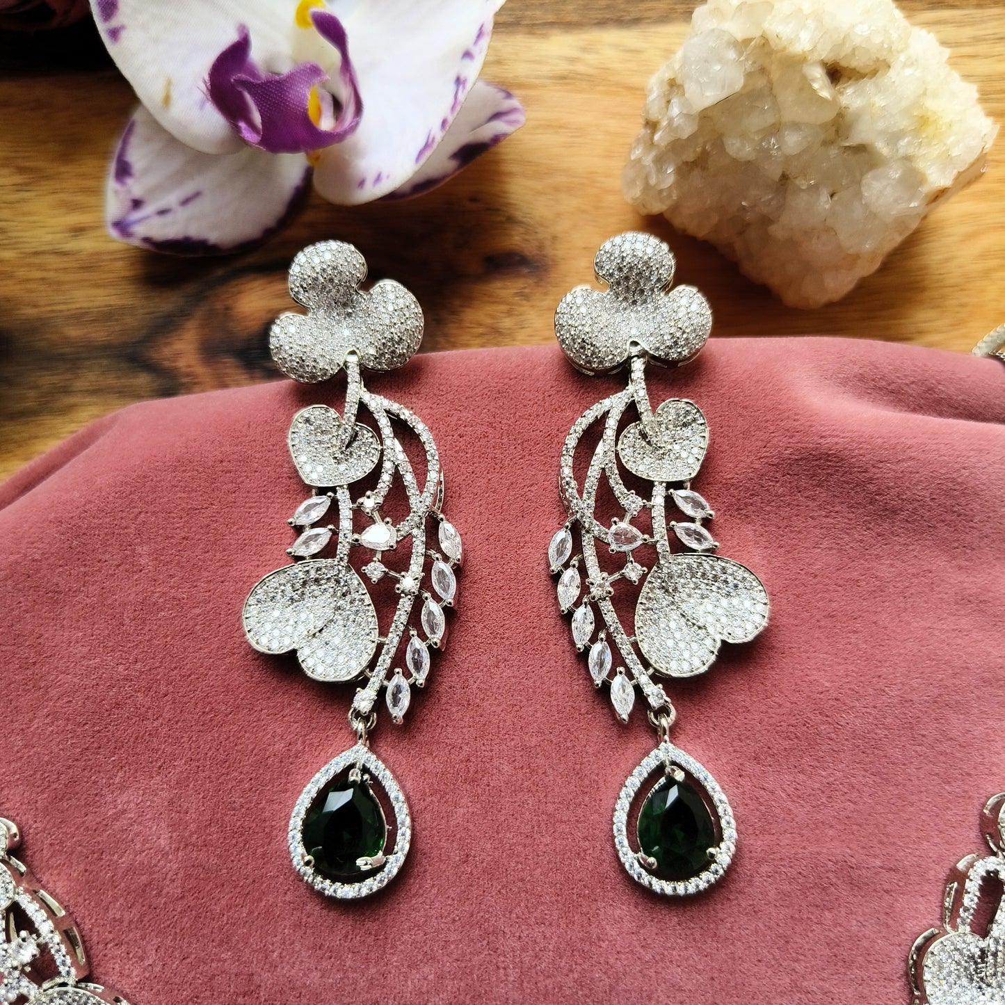 Emerald Cascade Necklace Set