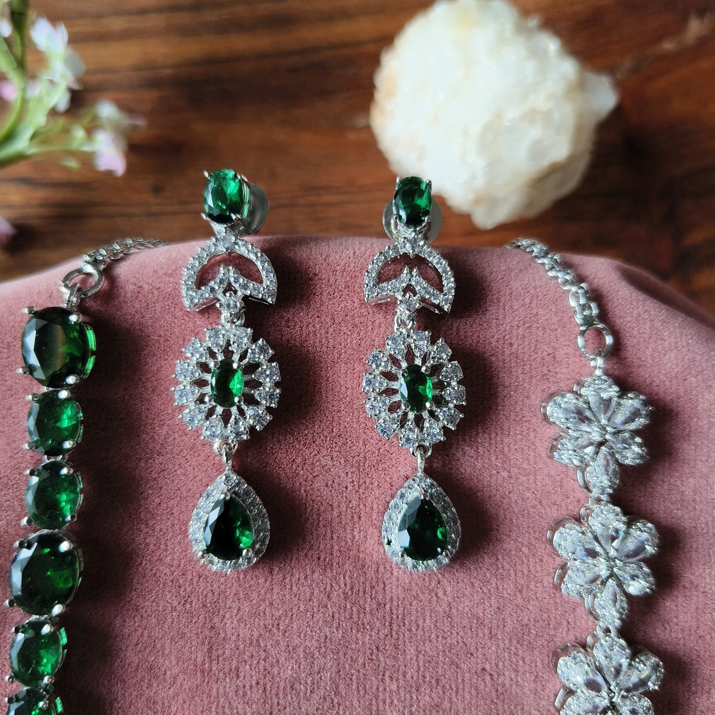 Floral Emerald Green Necklace Set with White Stones & Earrings