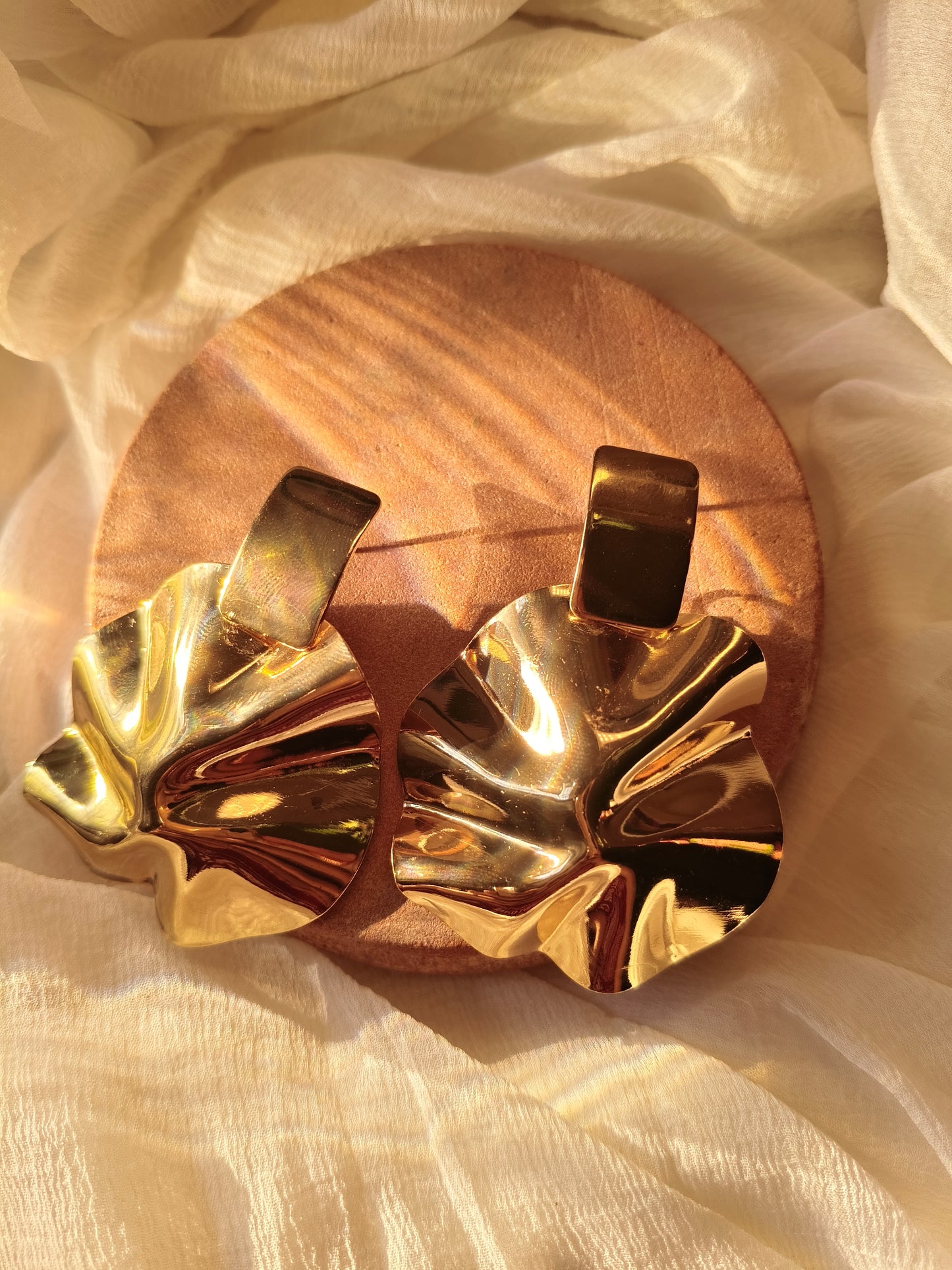 Sculpted Gold Statement Earrings – Bold & Modern Artistic Jewellery