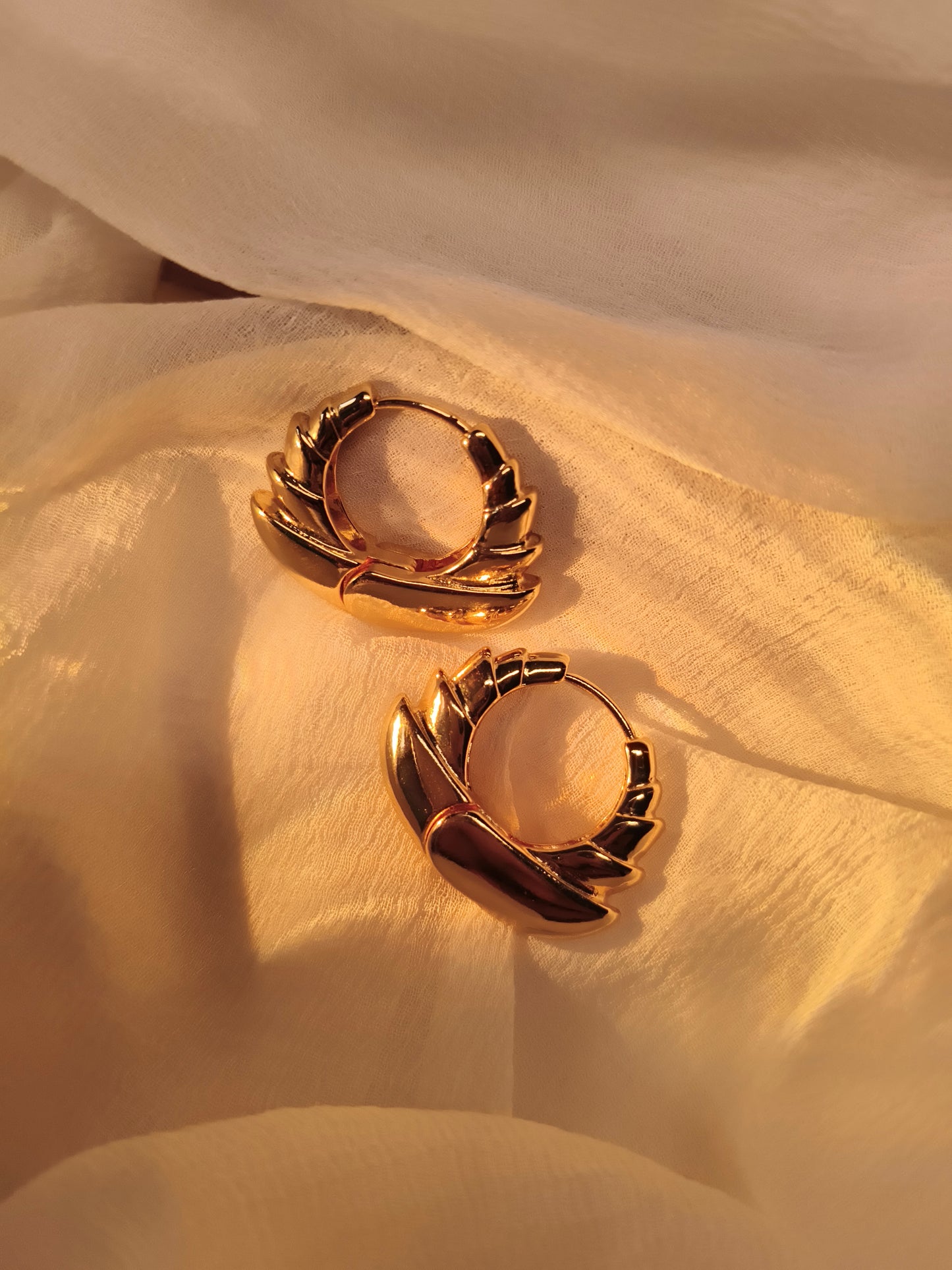 Golden Laurel Hoops – Vintage-Inspired Leaf Motif Earrings