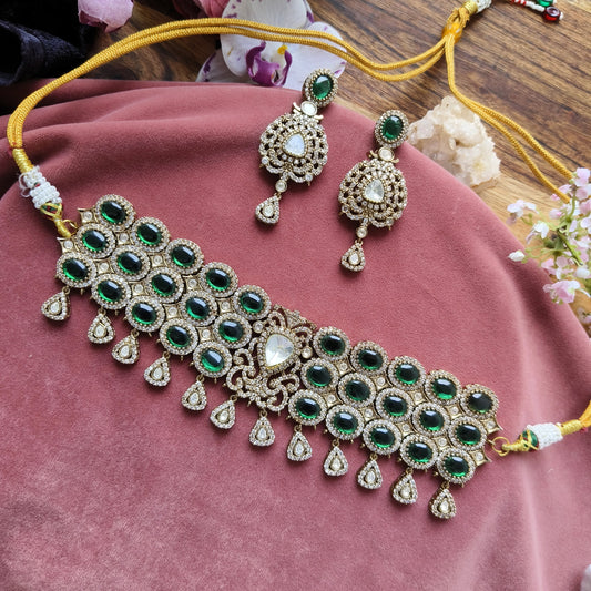 Emerald Grace Choker Set