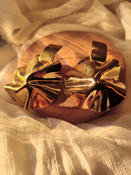 Sculpted Gold Statement Earrings – Bold & Modern Artistic Jewellery