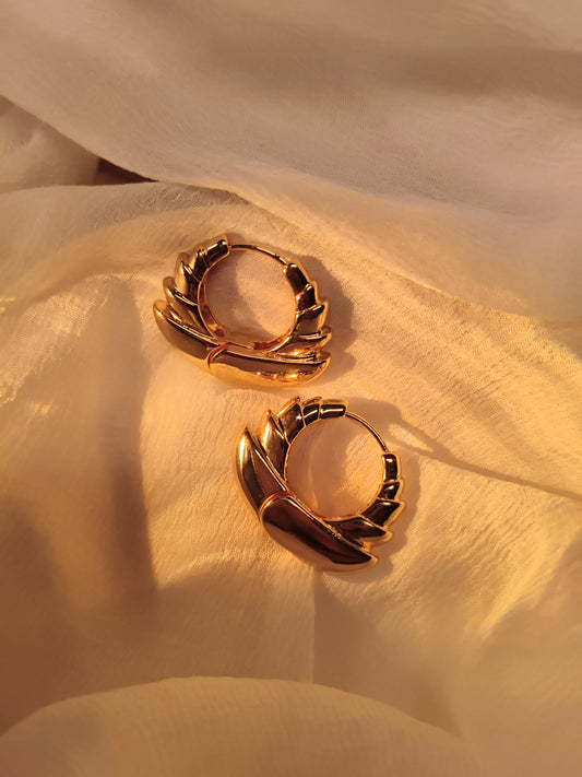 Golden Laurel Hoops – Vintage-Inspired Leaf Motif Earrings